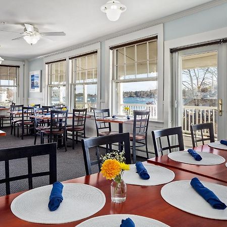 East Wind Inn & Suites Tenants Harbor エクステリア 写真