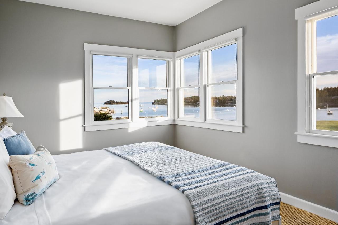 East Wind Inn & Suites Tenants Harbor エクステリア 写真