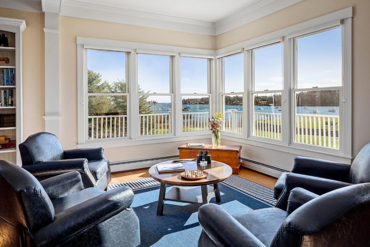 East Wind Inn & Suites Tenants Harbor エクステリア 写真